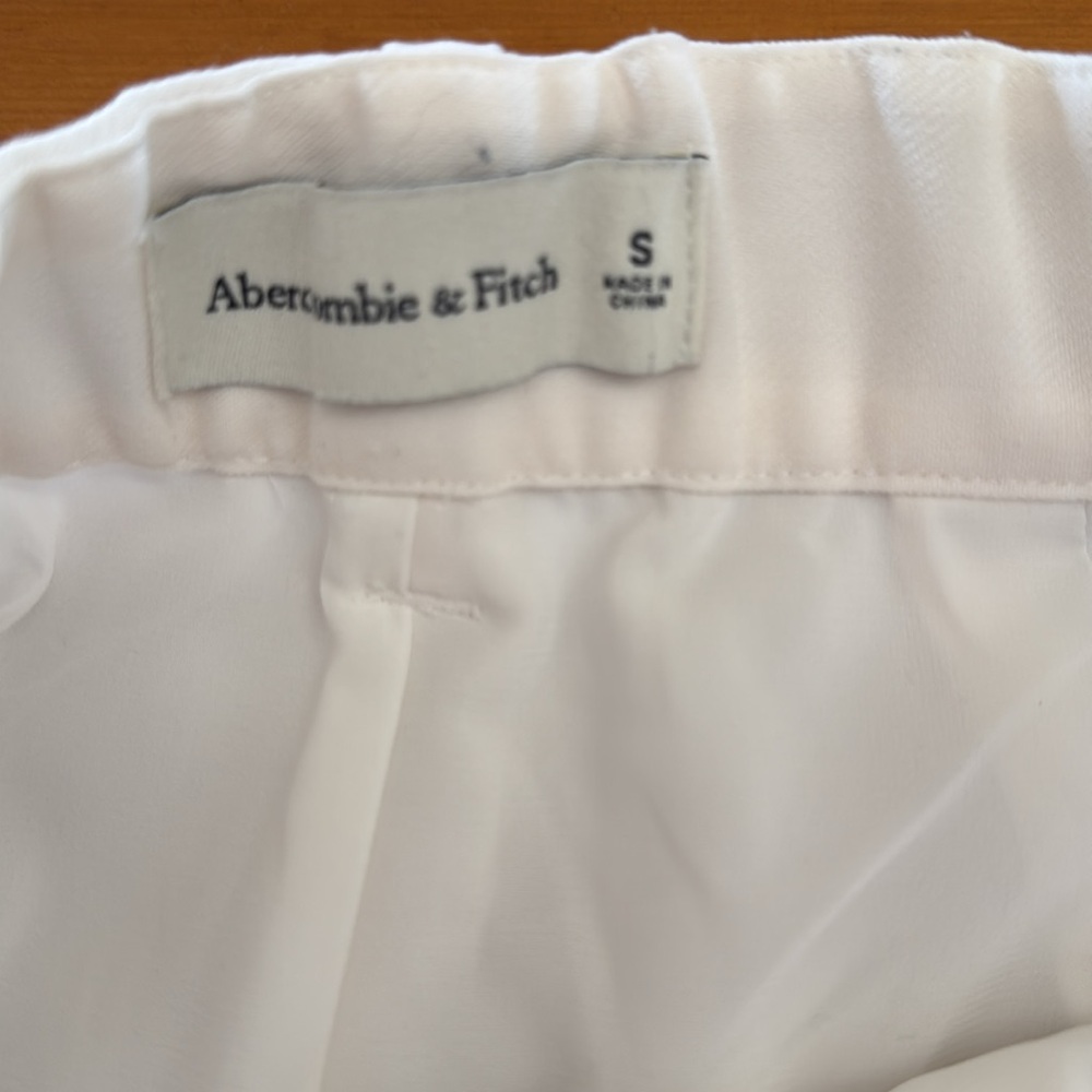 Abercrombie & Fitch Ultra High Rise Shorts - Picture 7 of 11